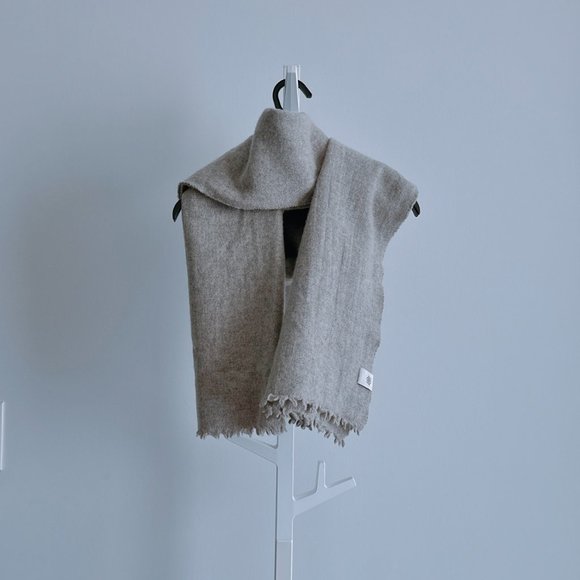 Low Classic Grey Wool Muffler Scarf - Picture 2 of 8